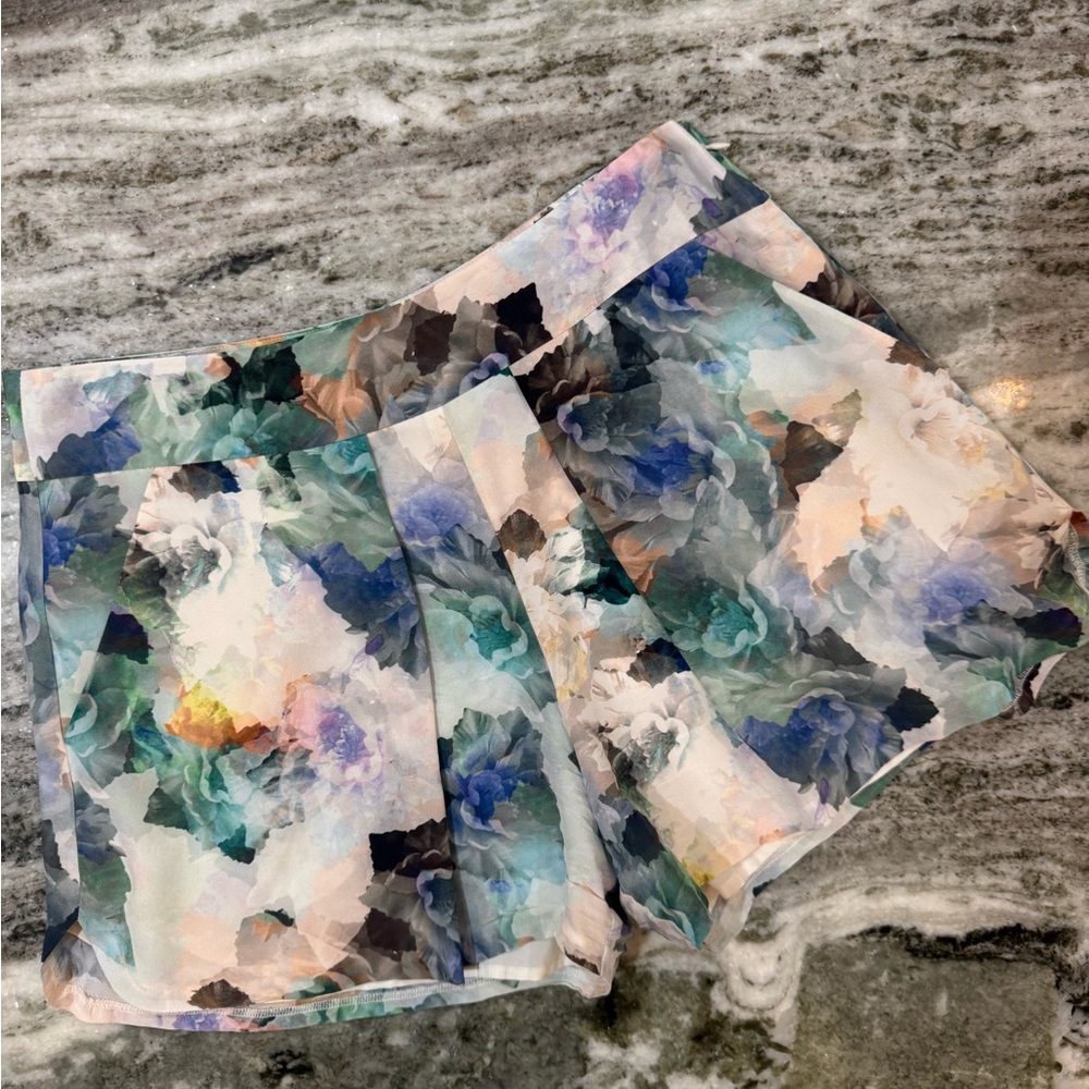 Rebecca Taylor Enchanted Floral Silk Shorts 100% Silk Women’s Size 4
